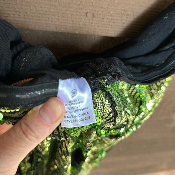 NovaLuxe green sequined bodysuit size medium - Picture 5 of 5